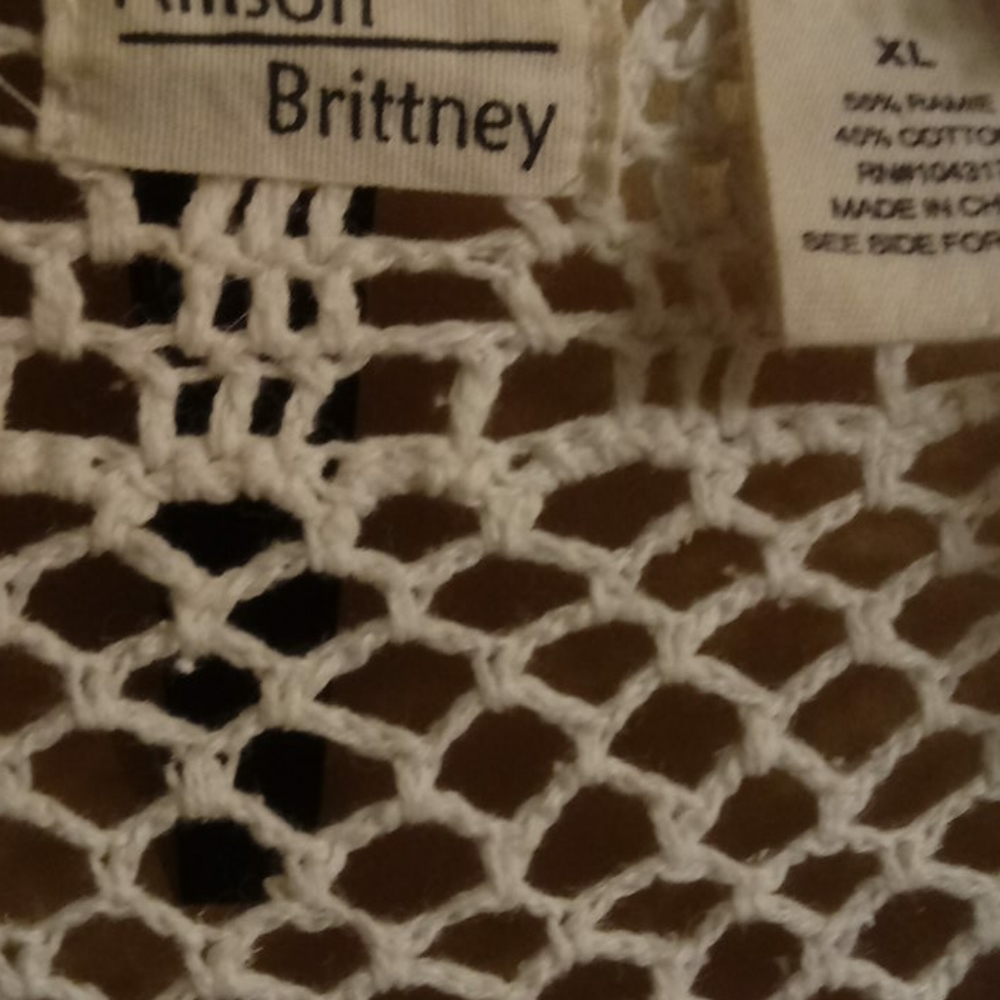 Vest - Picture 2 of 4